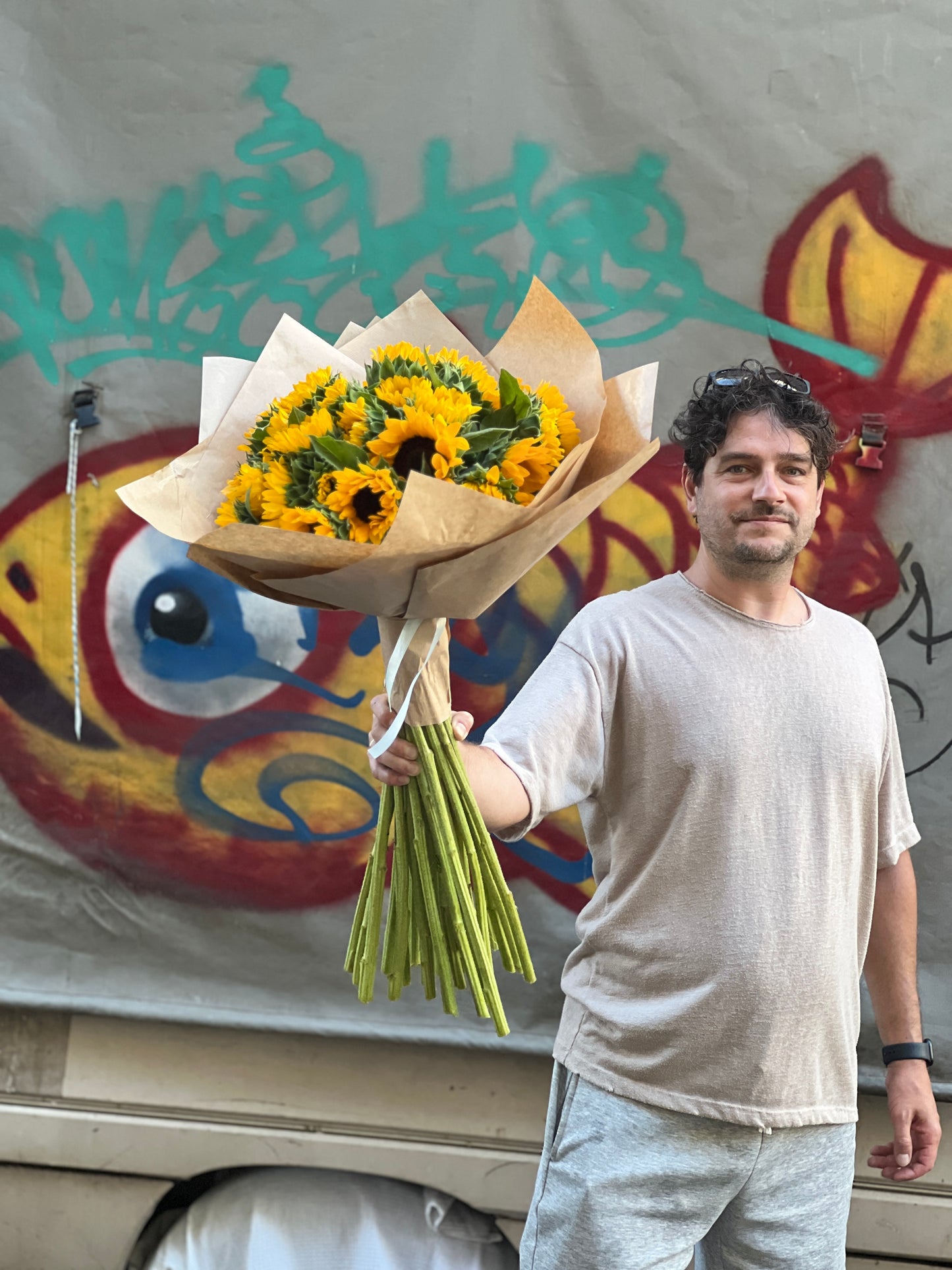 Really big sunflowers' bouquet