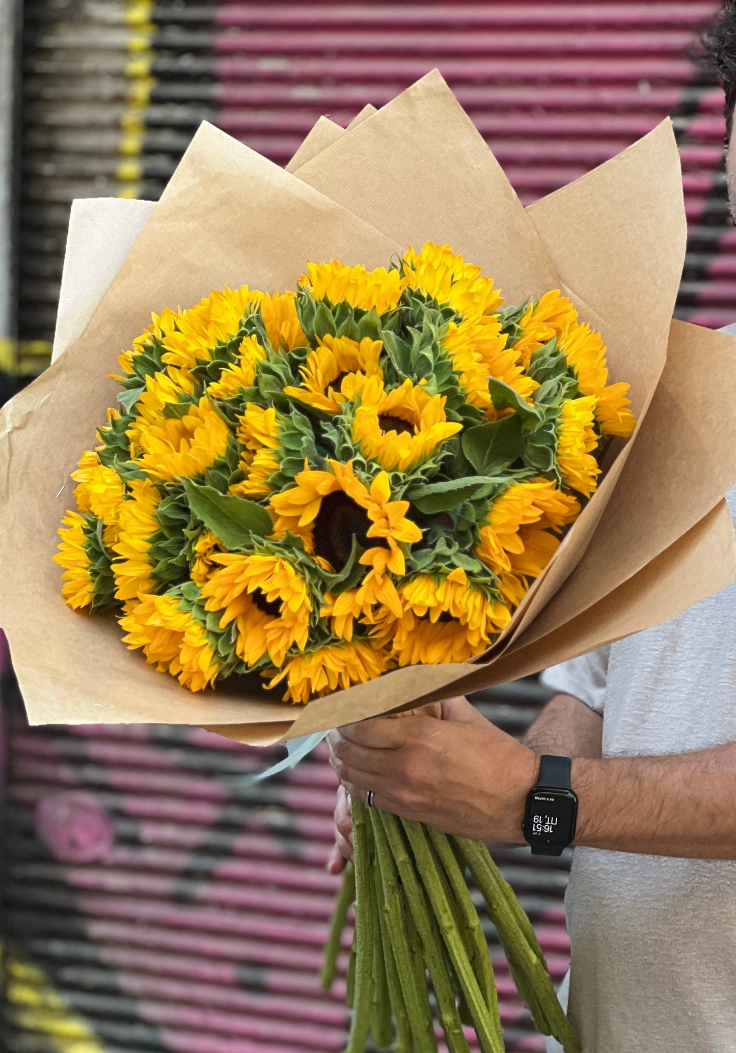 Really big sunflowers' bouquet