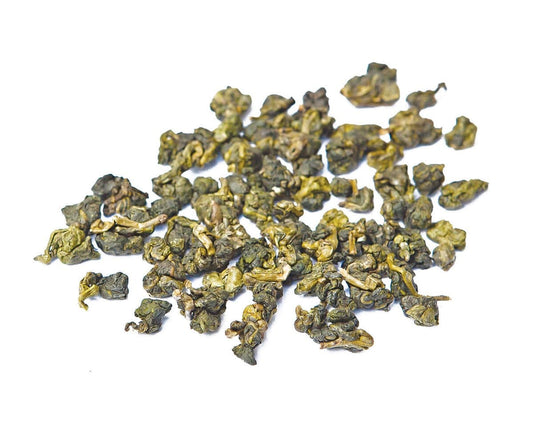 Milk oolong tea, rolled whole leaves
